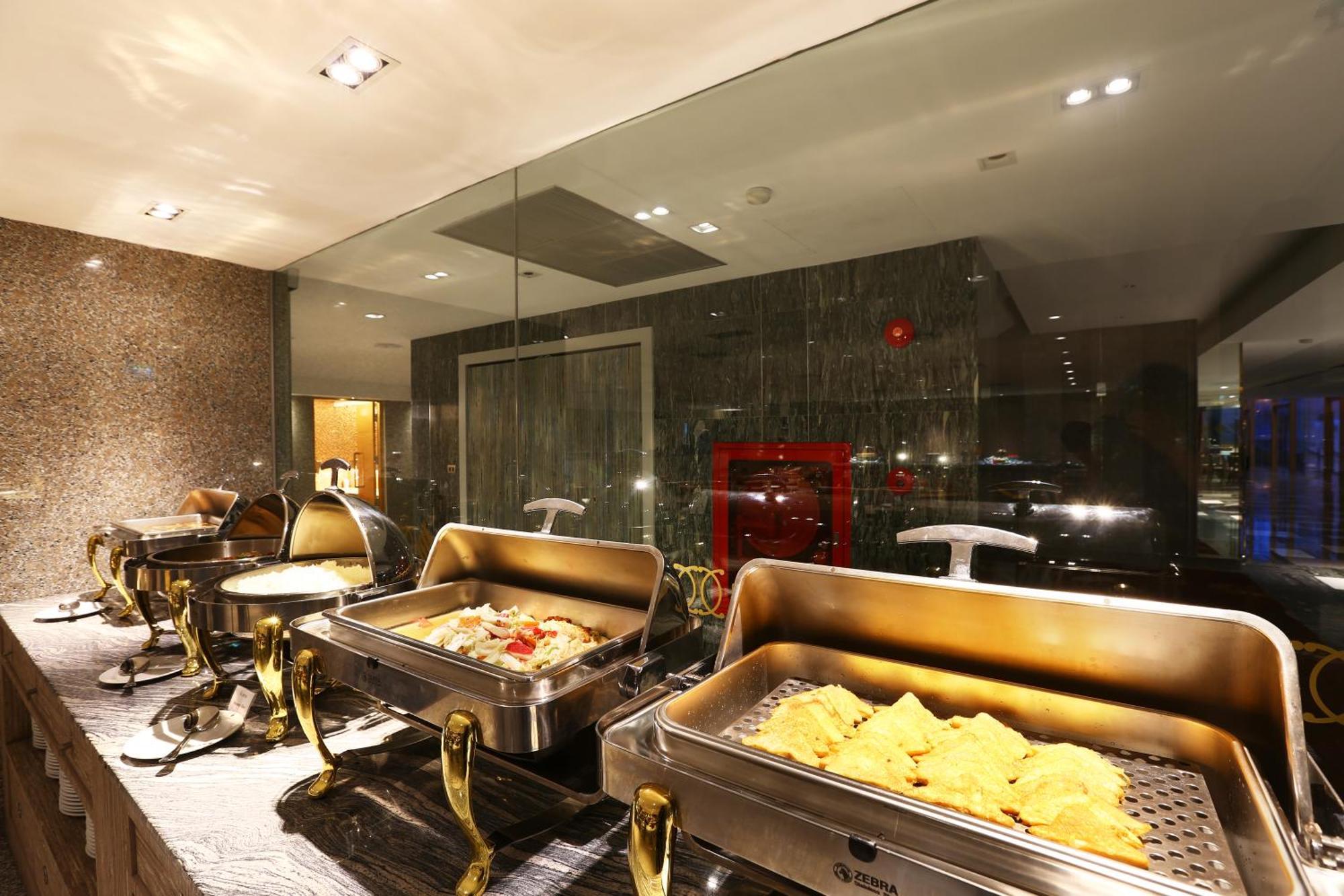 New Season Hotel Хат Яй Екстериор снимка