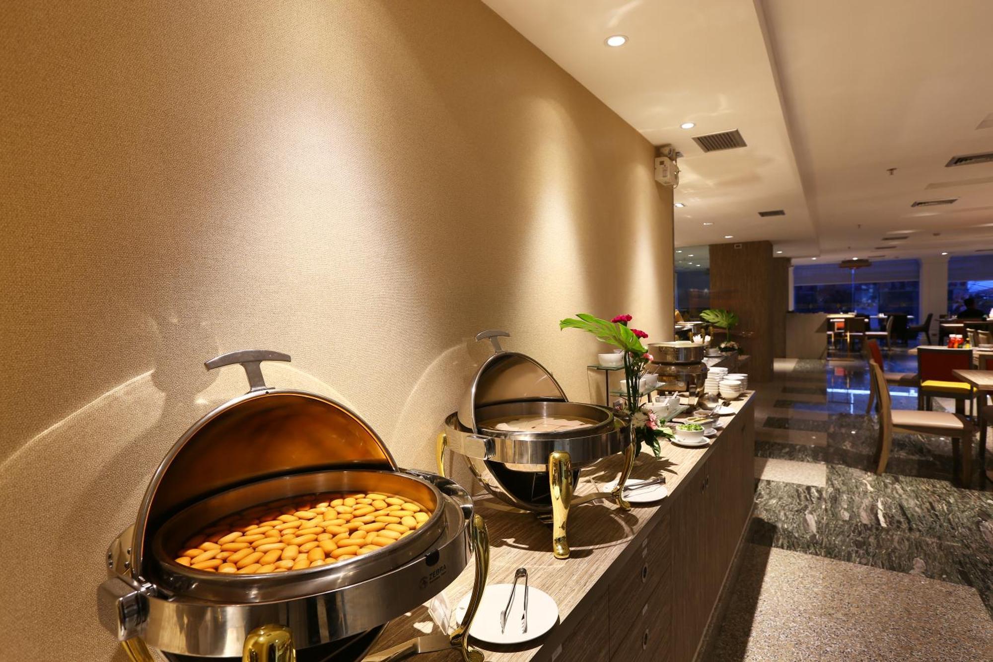 New Season Hotel Хат Яй Екстериор снимка
