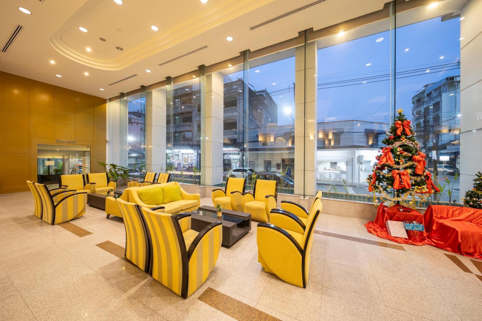 New Season Hotel Хат Яй Екстериор снимка