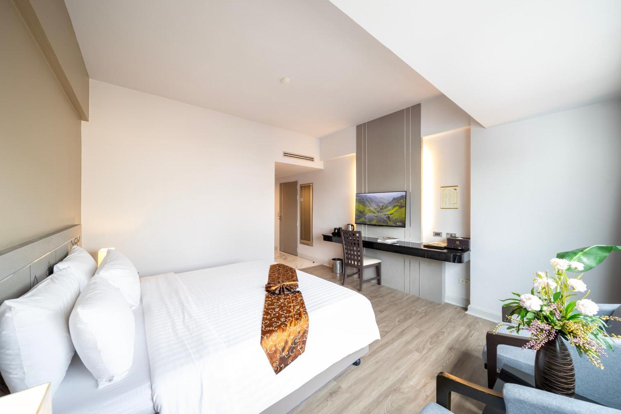 New Season Hotel Хат Яй Екстериор снимка