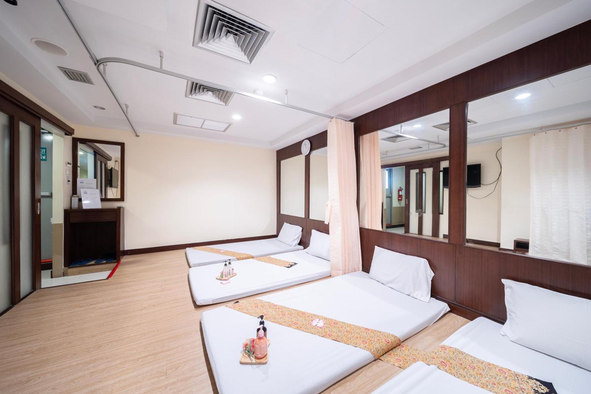 New Season Hotel Хат Яй Екстериор снимка