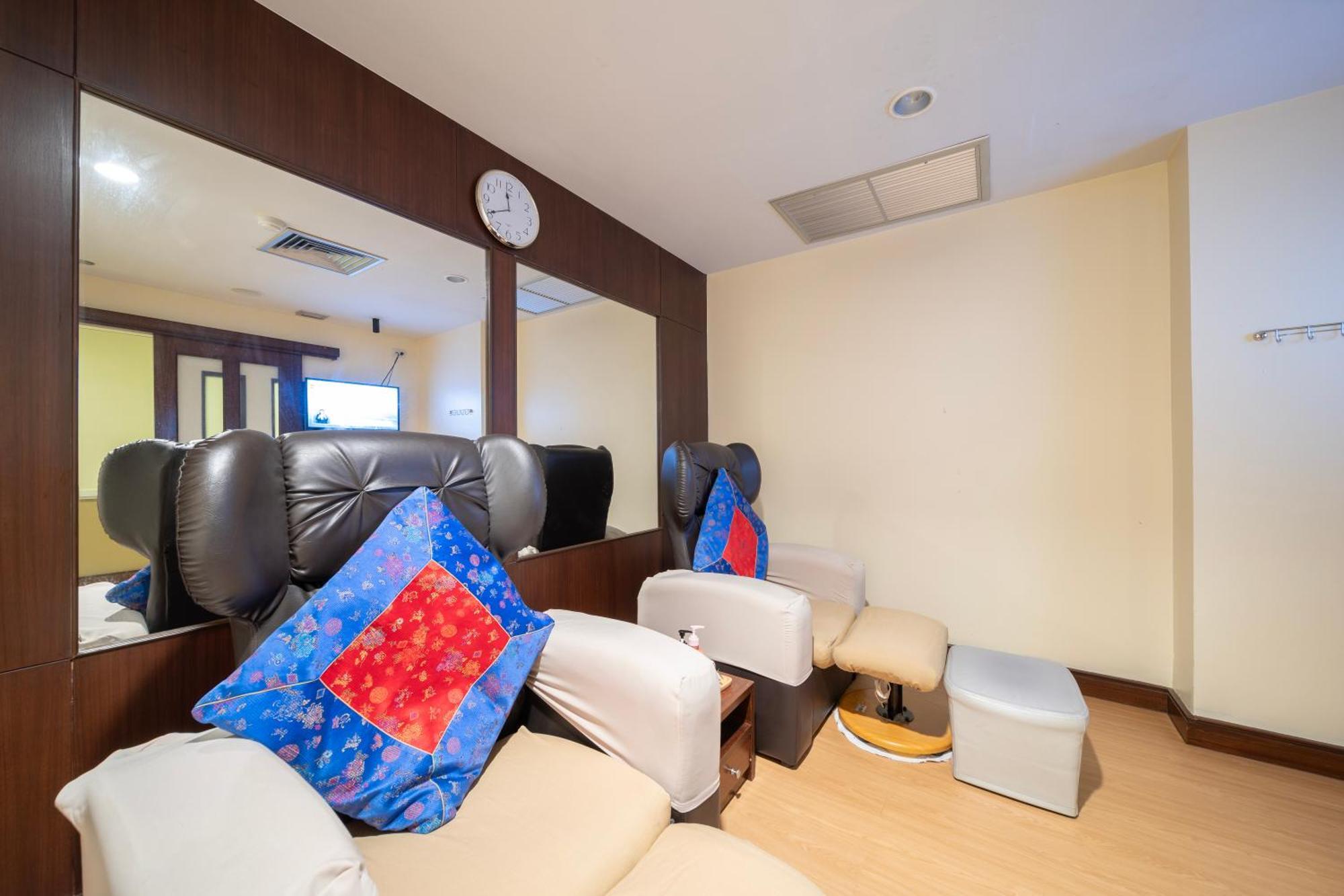 New Season Hotel Хат Яй Екстериор снимка